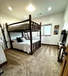 Mountain Cabin 7 Miles from Zion National Park Các khách sạn gần Checkerboard Mesa