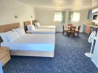 Botany Palms Motel Hotels in Beachlands
