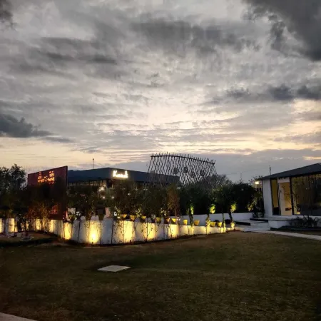 Kavaali Stays Отели рядом с Аэропорт Гуру Рам Дас