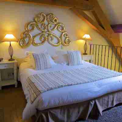 Hostellerie de la Tour d'Auxois Rooms