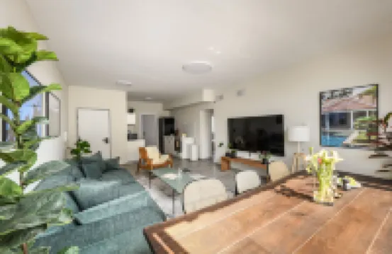 Spacious & Bright 3BR Apartment by Sea N' Rent