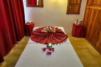 La'Tonna Safari Hotel