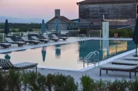 Chateau Vartsikhe - Pools