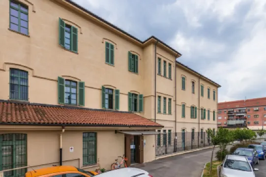 Housing Giulia Hotels near Torino Porta Nuova Railway Station