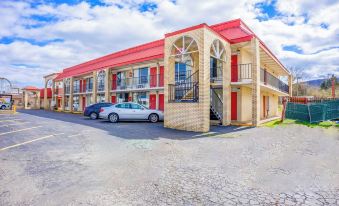 Ark Suites By OYO Jonesboro I-555