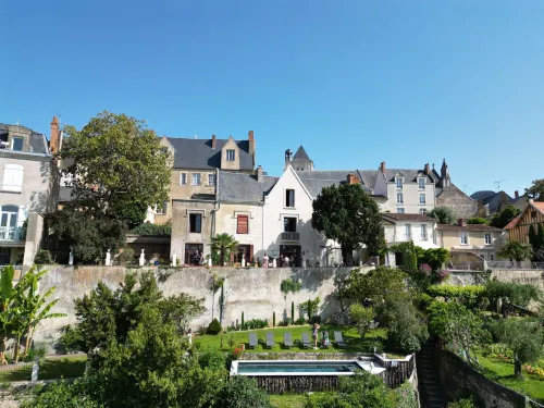 Au Petit Thouars Hotels in Thouars