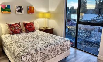 Melrose Rooftop Boutique Residences