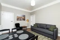 2 Bedroom Flat - Free Parking Hotels in Inverurie