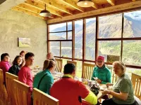 Old Hunza Inn - breakfast