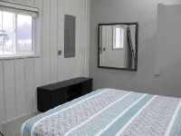 Spacious studio outside Custer with WiFi, and AC on paved road. UNIT 1-left side Hotels in 