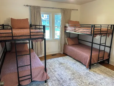 Charming 3-bedroom house with WiFi, AC in fantastic Gloucester Point Hotel in zona VIMS Seawater Research Laboratory