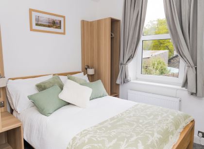Denecrest Guest House