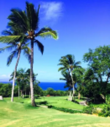 Partial Ocean View from private lanai, Queen Bed.....fully furnished condo