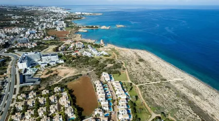 Villa Greco Mare #20 Отели рядом с достопримечательностью «Fig Tree Bay Wake School - Wakeboarding, Wakesurfing, Вейксерф Кипр»