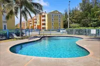 Charming 2-bedroom condo with AC, fitness room in adorable Loiza