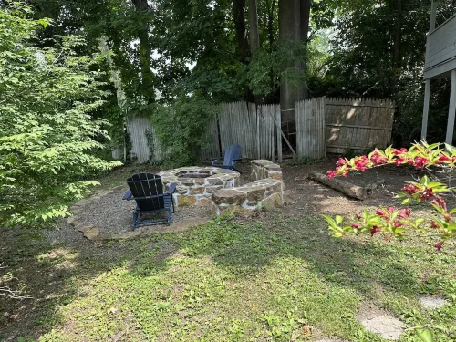 Kingston 3 Bedroom 1 Bath Near the Rondout Hotels in Kingston