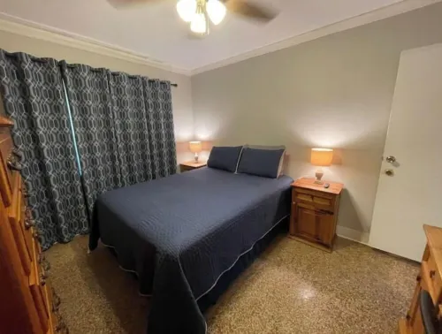 Vero Beach Home Getaway - sleeps 6 - walk to downtown, 7 min drive to  beaches