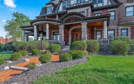 Beautiful 3-bedroom condo just steps from the track and downtown!