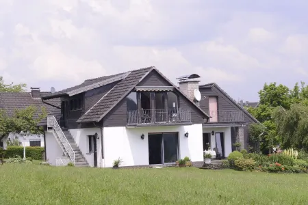 Apartment on the edge of the forest Отели в г. Энгельскирхен