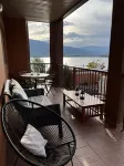 Large Lakefront 3 Bed Condo With Gorgeous Osoyoos Lake and Mountain Views Hotels in Osoyoos
