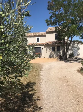 Mas de Fourvière in the heart of the Luberon