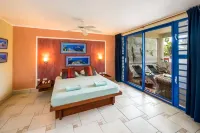 Spacious apartment,  lagoon view, minutes away from beach and town! 10% DISC