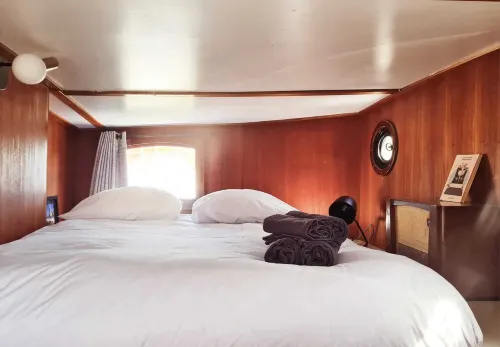 Charming captain's cabin on the historic ship De Hoop