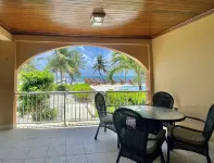 Absolute Beachfront - Gold Standard Approved Unit 8