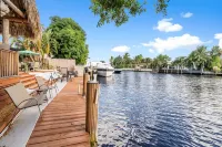 Pompano Beach Luxury Waterfront 4-bedroom house 2 minutes from the beach Các khách sạn ở Bãi biển Pompano