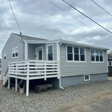 Coastal Plum Island Cottage Steps From Beach
