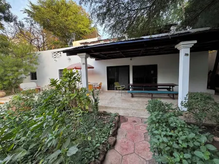 Villa Senegal Ngaparou50 m from the sea, 3 bedrooms, 3 bathrooms Отели в г. Ngaparou