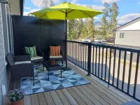 Mountain Views | Air Con | Garage | Large Deck | Nearby Trails | Parking Hotels in Invermere