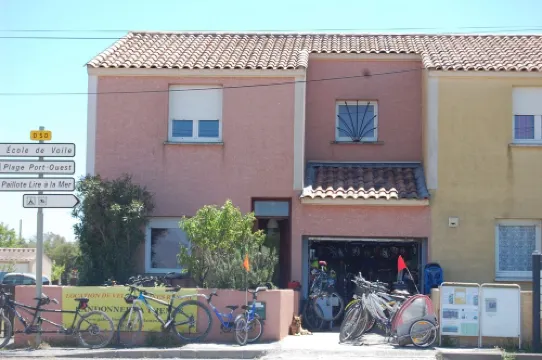 IMPREGNABLE VIEW ON THE PORT OF PLAISANCE - SEA 50 M