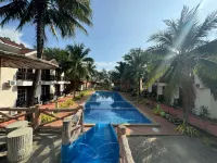Mersing Beach Resort - Strand