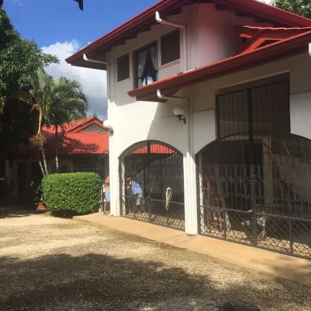 Relaxing Carrillo Bay-Walk to Beach, Restaurants,  3-7 bdrms great for families.