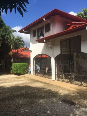 Relaxing Carrillo Bay-Walk to Beach, Restaurants,  3-7 bdrms great for families.