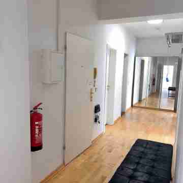 3-rooms-apartment Central Museuminsel Berlin-mitte for 7 Persons Others