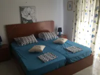 Villa in Algarve with complete privacy Hotels in Moncarapacho