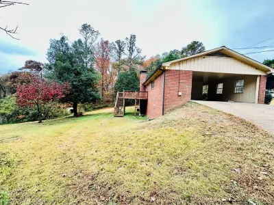 Sleep 10 Newly Listed Vacation Home in Acworth near many restaurants & groceries Hotels near Lost Mountain Park
