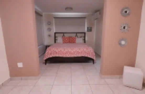 Beautiful home 10 min from everythin!!