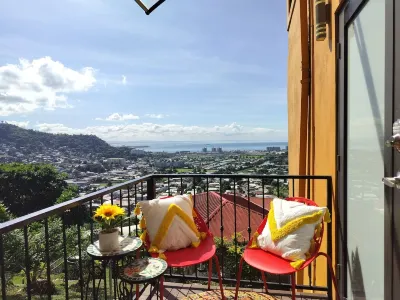 Anayah's Place - 2bed condo Port of Spain- spectacular ocean view, WiFi, AC Hoteles en 