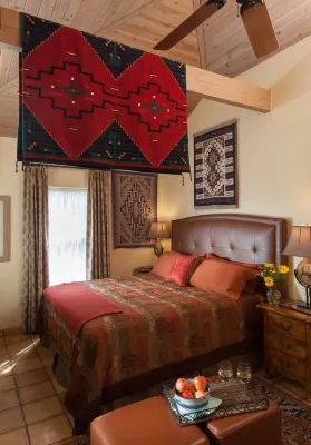 Four Kachinas Bed & Breakfast Inn - Mountain view