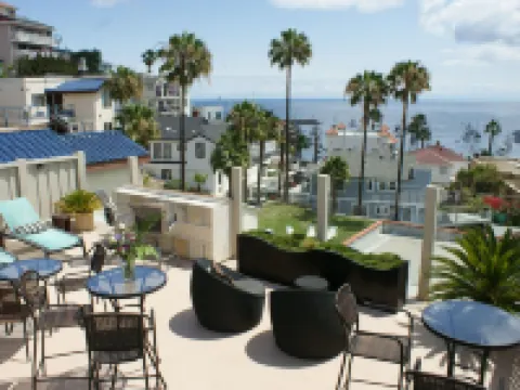 Aurora Hotel Hotels in Avalon