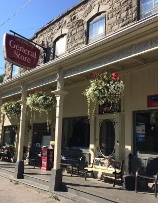 Cheltenham Suites Hotels in Caledon