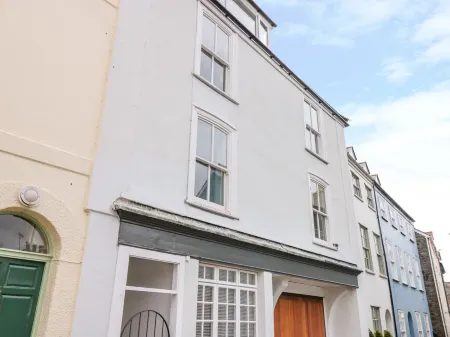 34b Clarence Street Отели рядом с достопримечательностью «Дартмут Касл»