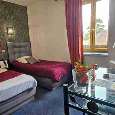 Logis Hôtel Restaurant Le Val d'Amby Rooms