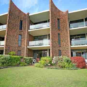 Shandelle Apartments Hotel Exterior