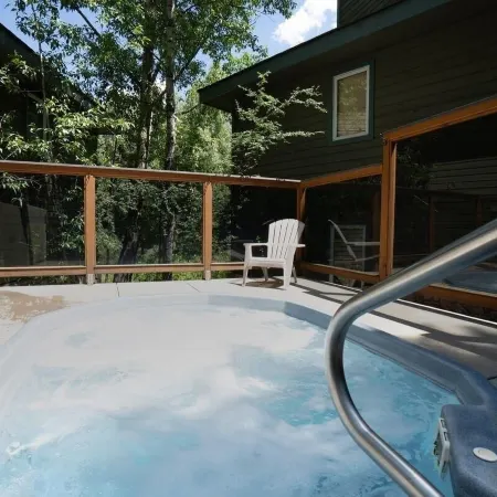 Riverside Dream! Quiet Spot w Deck, 5 Min Walk to Gondola & Main St, Condo