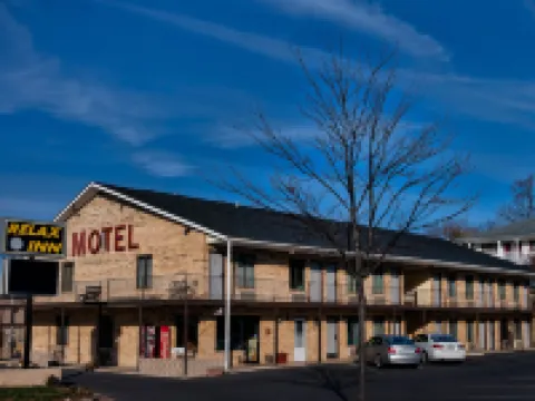 Relax Inn Front Royal Hotels in Warren County
