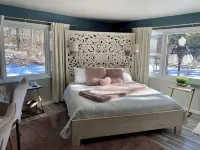 Otter Creek Eau Claire Altoona Hotels in Seymour